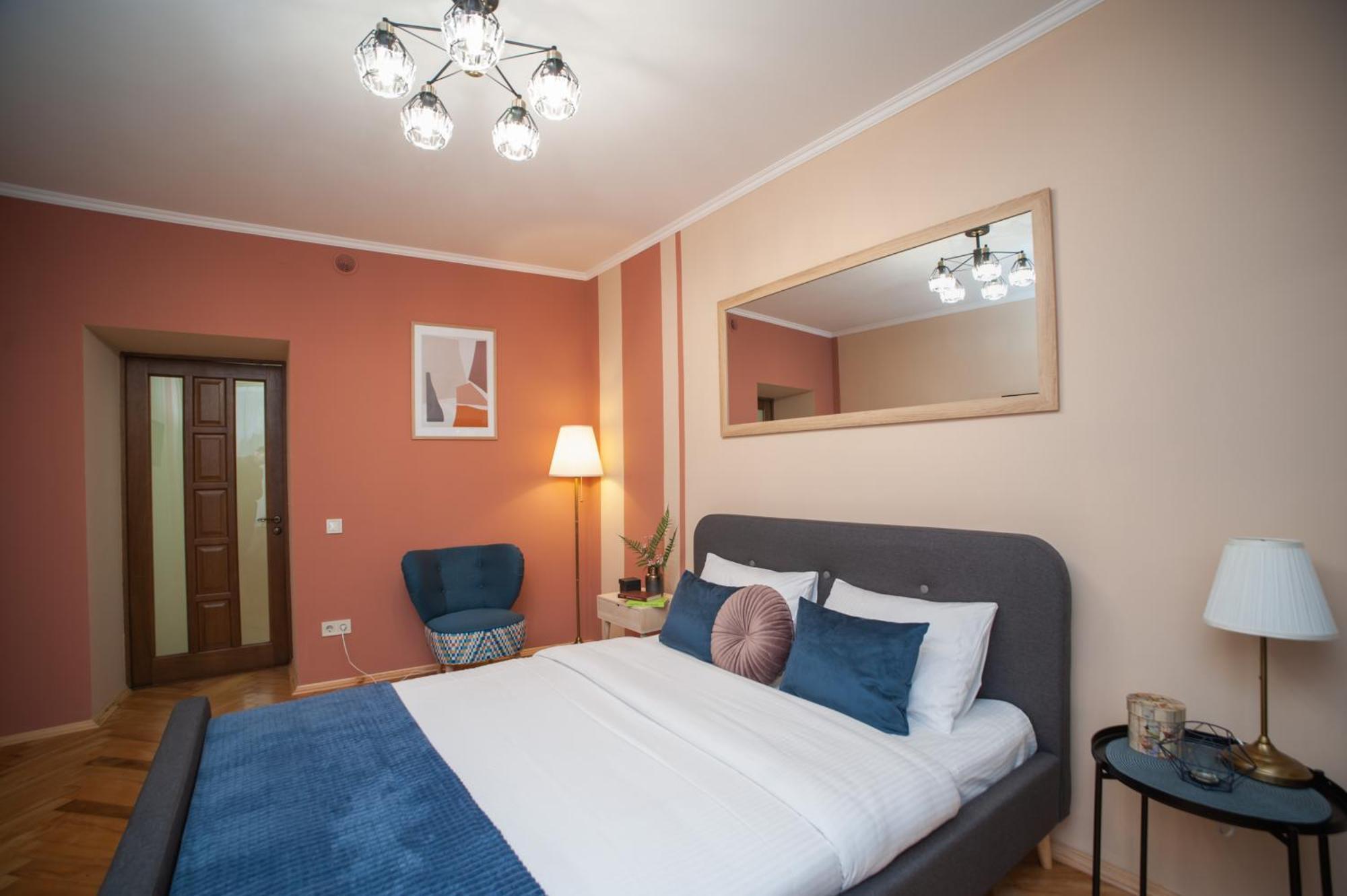 Romantic Suite, 3Mins To Rynok Square Львов Экстерьер фото