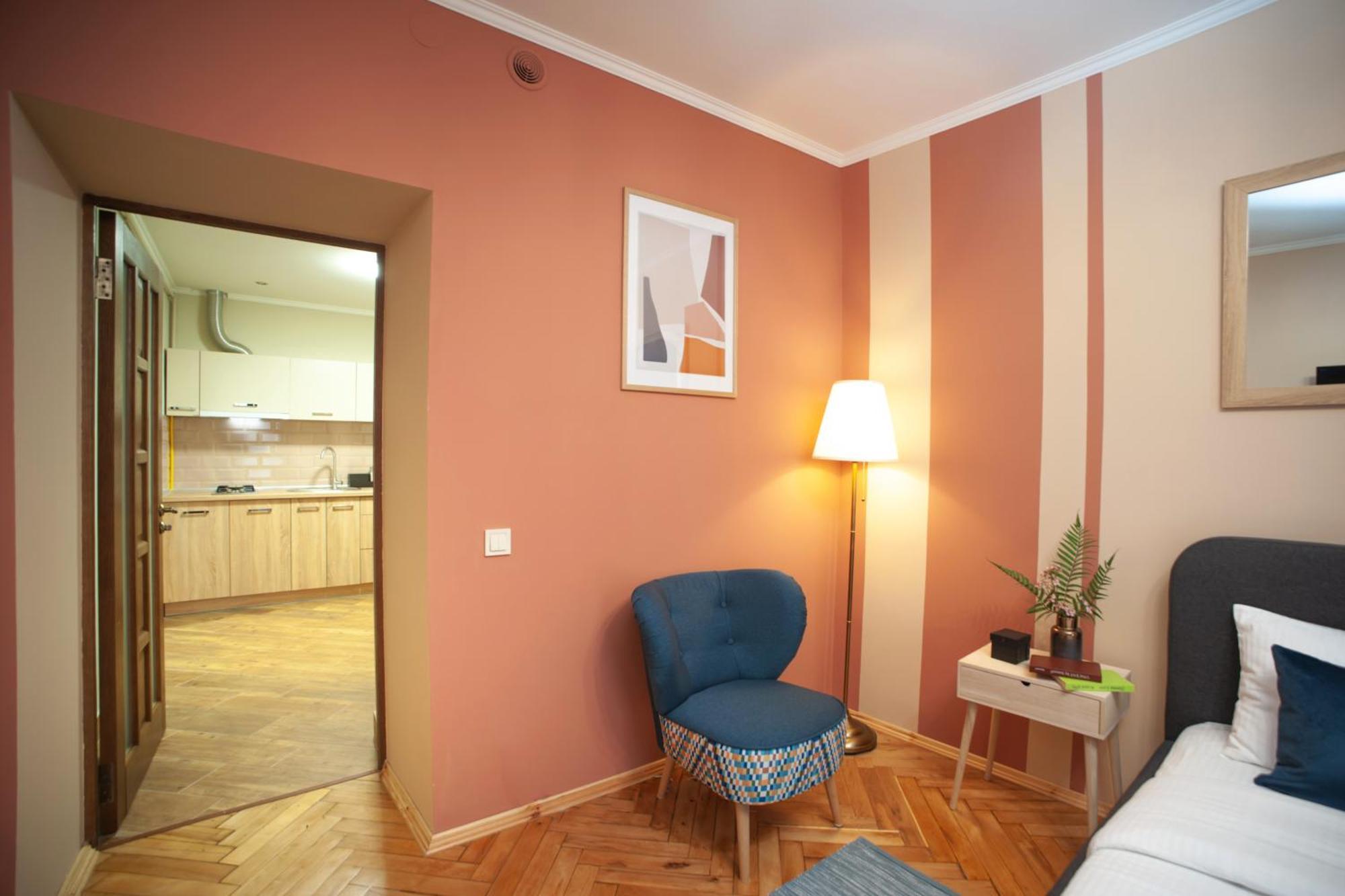 Romantic Suite, 3Mins To Rynok Square Львов Экстерьер фото